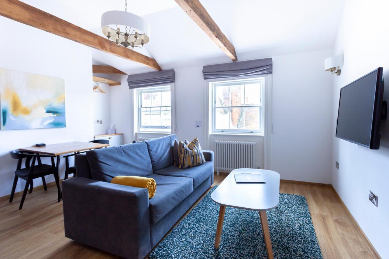 Apartment 6 At Number 8: City Centre, 1 Bedroom, Sofa Bed In Lounge Canterbury Dış mekan fotoğraf
